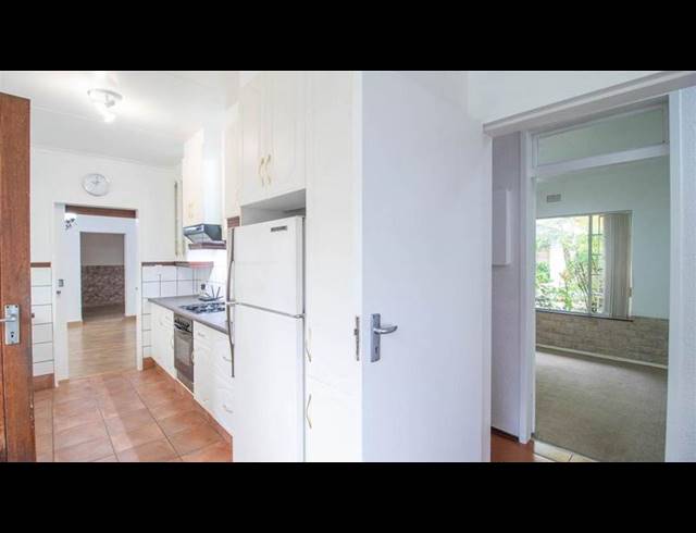 4 BEDROOM HOUSE FOR SALE IN VAN RIEBEECK PARK